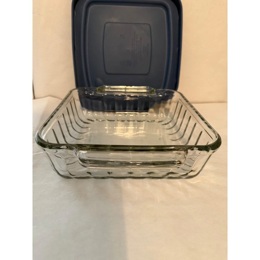Anchor Hocking 8x8‎ Glass Baking Dish with Navy Blue Lid Square 2 Quart USA Made